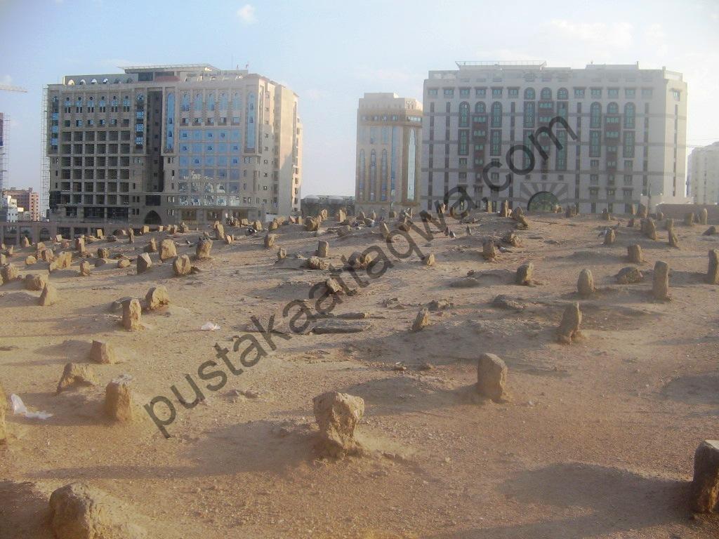 KUBURAN BUKAN TEMPAT MEMBACA AL-QUR'ÂN - Pustaka At-Taqwa